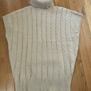 Camel Cable Knit sleeveless Turtleneck Sweater S